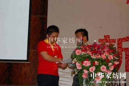 達達創(chuàng )遠為康怡家飾進(jìn)行內訓