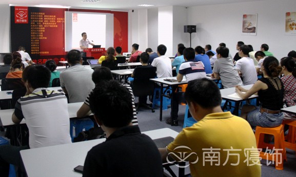 Ϸ2012ȠI(yng)N(xio)ϵyӖ(hu )_(ki)