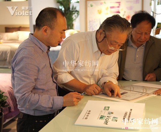 (lin)ϕ(hu )(hu )L(chng)x^(gun)_m