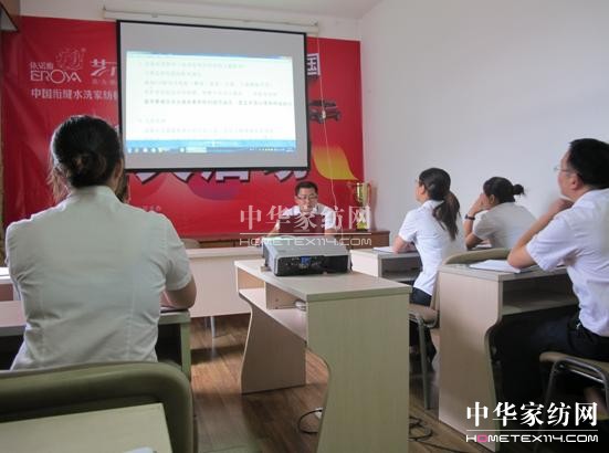 ZżҼ2013nA(yng)܇(ch)󪄡(dng)