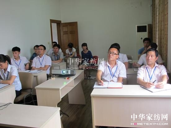 ZżҼ2013nA(yng)܇(ch)󪄡(dng)