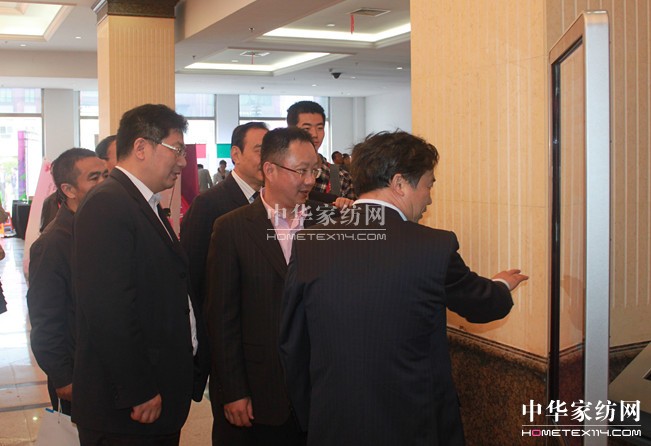 AP(gun)ڱî(hu)彻ו(hu )c(din)