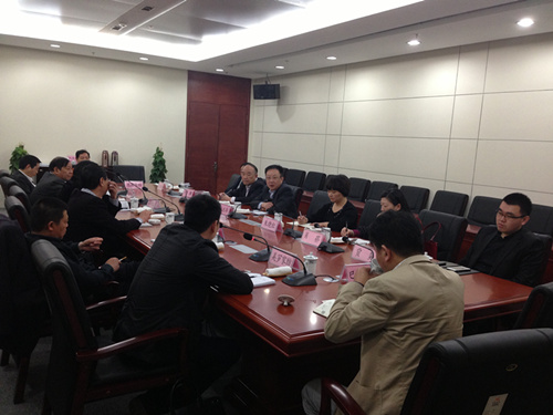 AT(mn)ͨ݃ɴa(chn)I(y)Ⱥ{