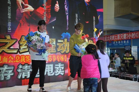 zҼͬBOXҊ(jin)(hu )pϲƷAM(mn)Ļ