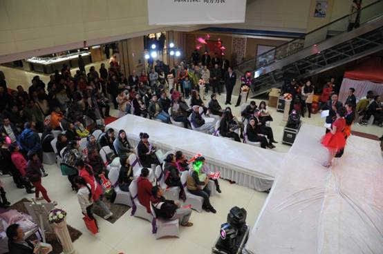 zҼͬBOXҊ(jin)(hu )pϲƷAM(mn)Ļ