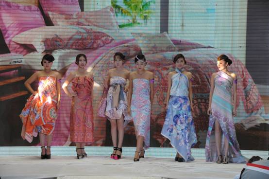 zҼͬBOXҊ(jin)(hu )pϲƷAM(mn)Ļ