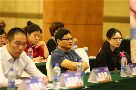 Ԓ(hu)졪ESTEEMͥҼ2017괺Ʒl(f)(hu )AM(mn)Ļ