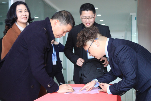 һδ(li)ӛPʢҼ2017һȴ͑(h)(hu )hAM(mn)Ļ