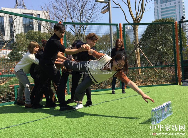 PʢҼ2017ƷȫѲӖ(hu )һվڽʽ_(ki)Ļ