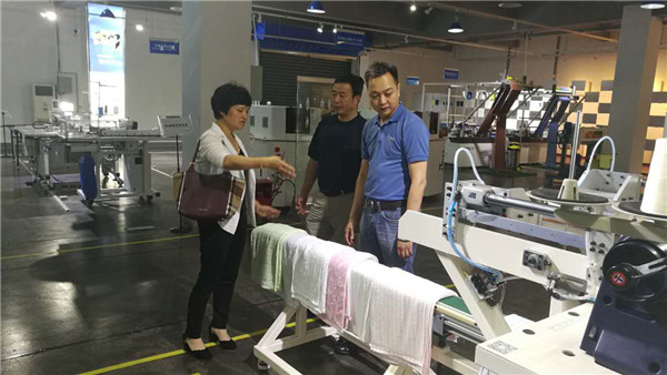 Ƅ(dng)a(chn)I(y)ںM(jn)g(sh)M(jn)ЇҼf(xi)(hu ){мҼOI(y)