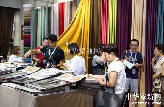 ݳ޷ɫؘL(fng)Rꇲˇ󿧂ڼҼչ(hu )ݕr(sh)д