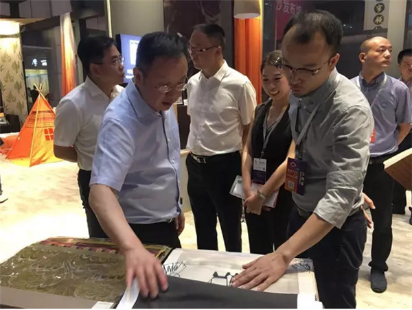 Ҳ(hu )20dL(fng)ͬ٬FL(fng)