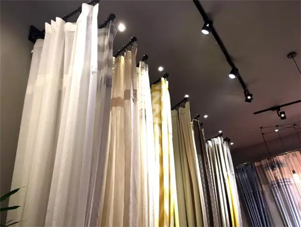 Ҳ(hu )20dL(fng)ͬ٬FL(fng)