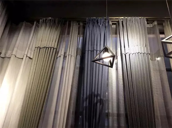 Ҳ(hu )20dL(fng)ͬ٬FL(fng)