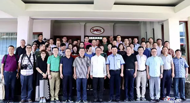 OʈFӡᮔI(y)չHA(yng)֮·