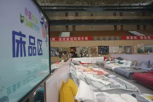 Ҹζϯͨ300Ҽa(chn)ƷŮ