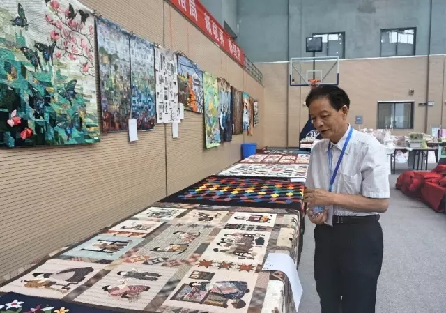 Ҹζϯͨ300Ҽa(chn)ƷŮ