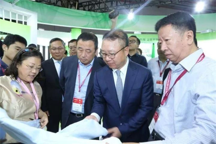 @L(fng)м(lin)＾(lin)չ_(ki)Ļ