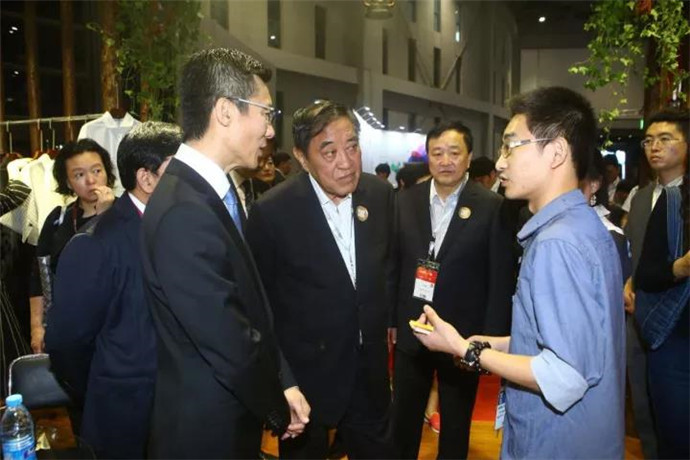 @L(fng)м(lin)＾(lin)չ_(ki)Ļ