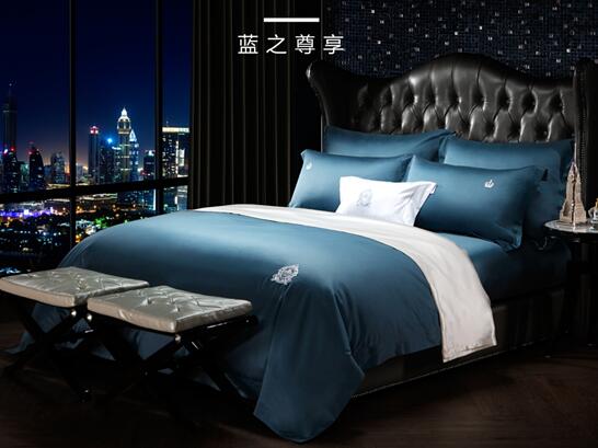 ҼǡO(jin)xzƷϵИs@2017ȼʮ(chung  )®a(chn)Ʒ