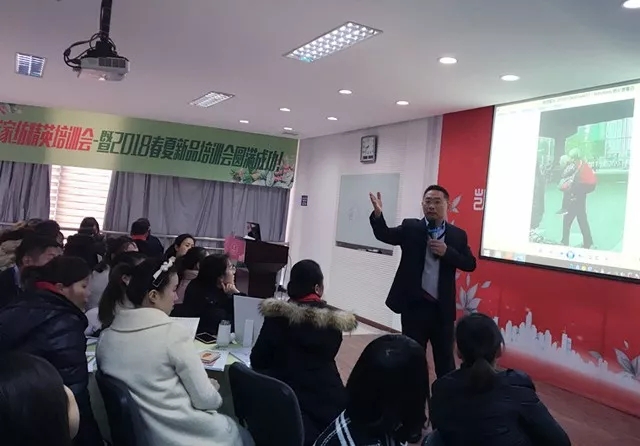 PʢҼӢӖ(hu )2018ƷӖ(hu )ի@M(mn)M(mn)