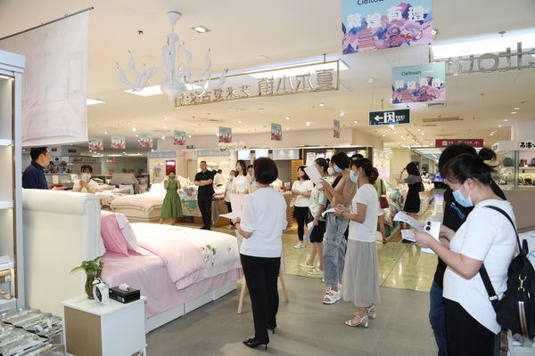 |W(xu)칤ˇ͹żҼuӛ&סϵаl(f)(hu )CieltownĠС2022ﶬӆ؛(hu )ue